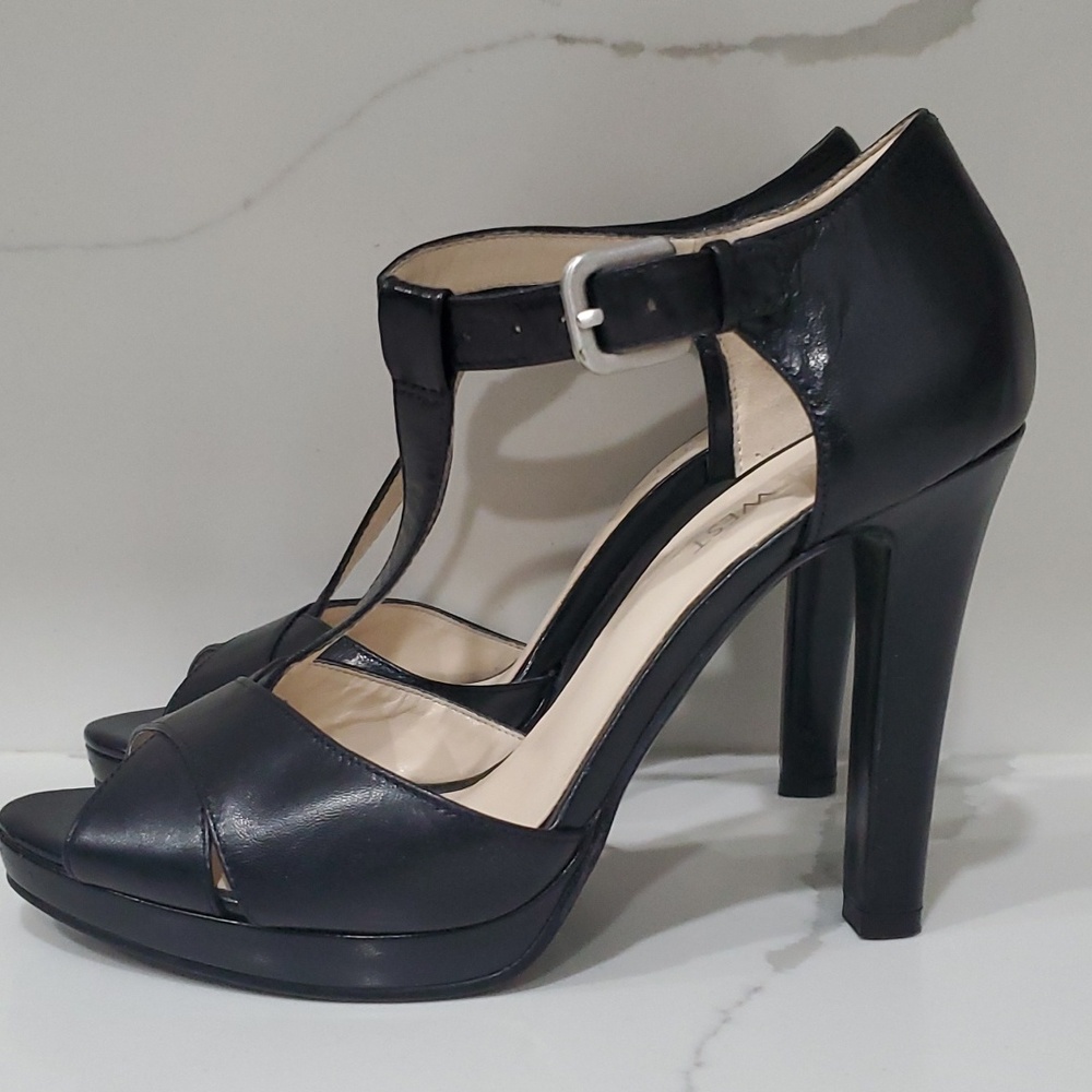 Nine West - Picture 3 of 5